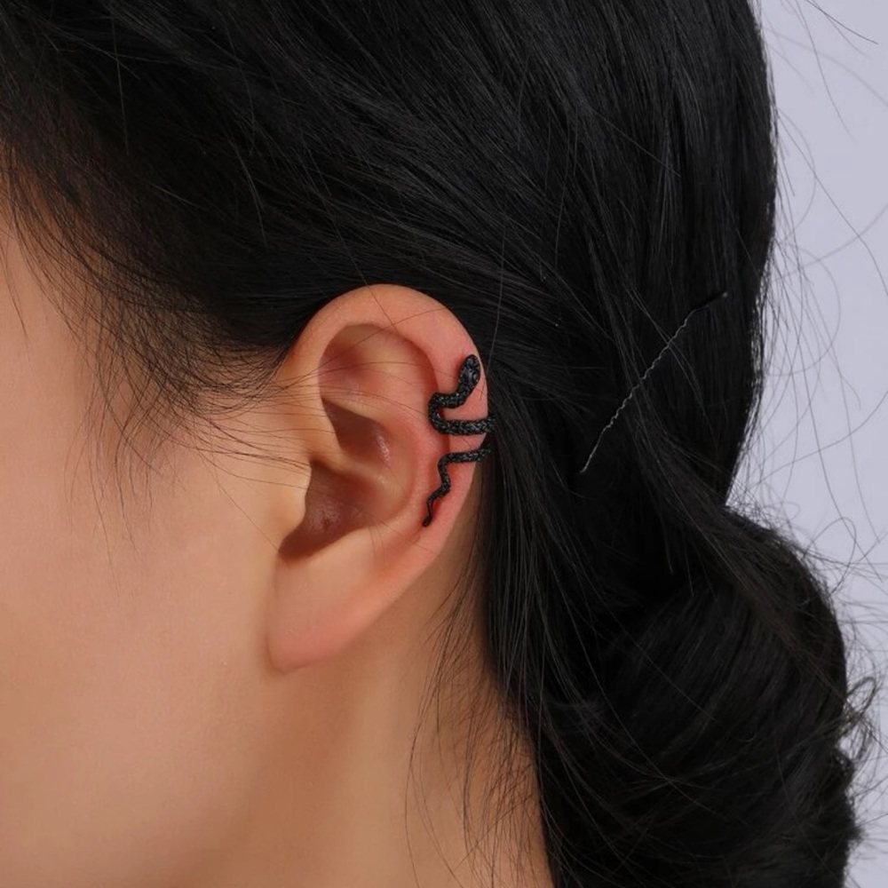 Snake ear cuff